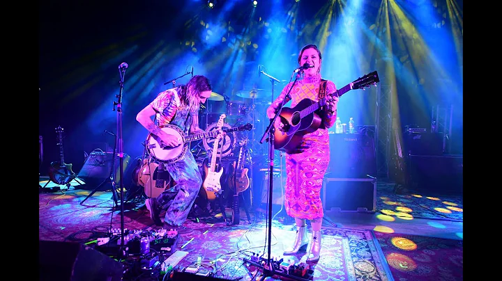 Lindsay Lou & Kyle Tuttle | What the Night Brings ...