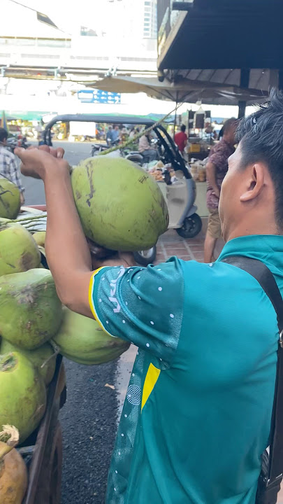 Fun! Every Sunday. #konghengly #streetfood #food #coconut