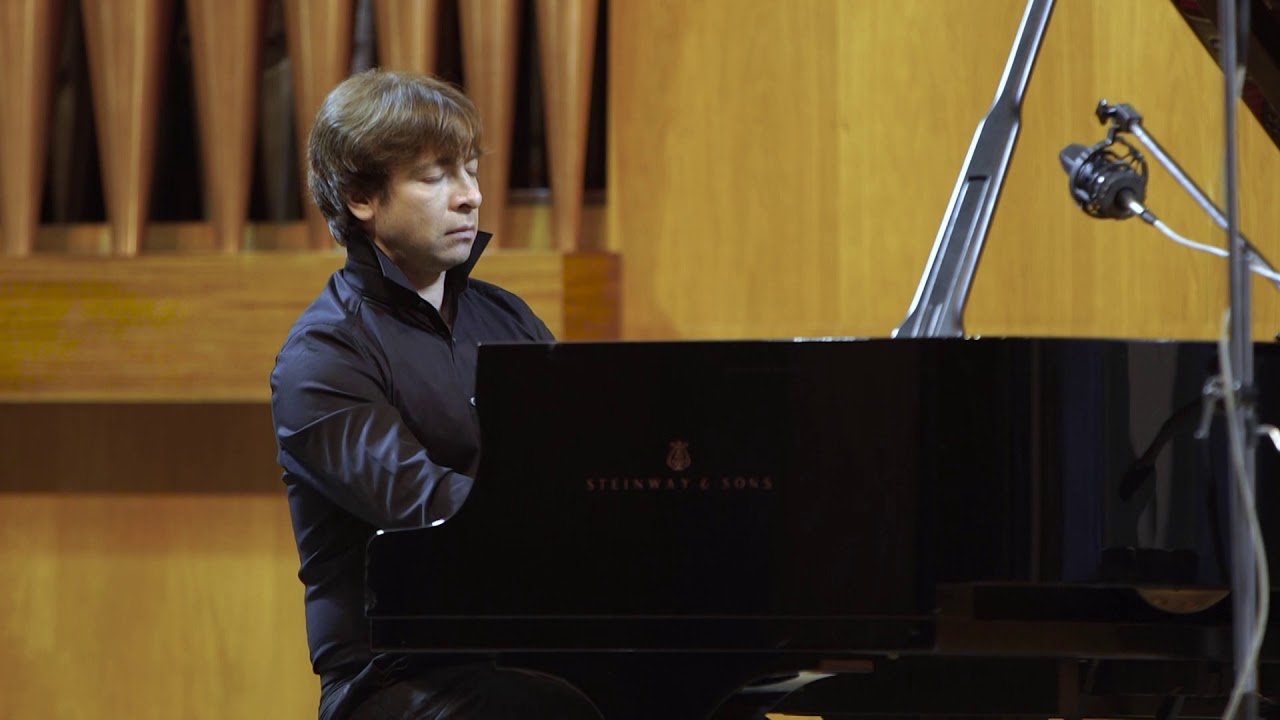 Фантазия с фугой из органного зала. Fantasy with fugue live organ hall.