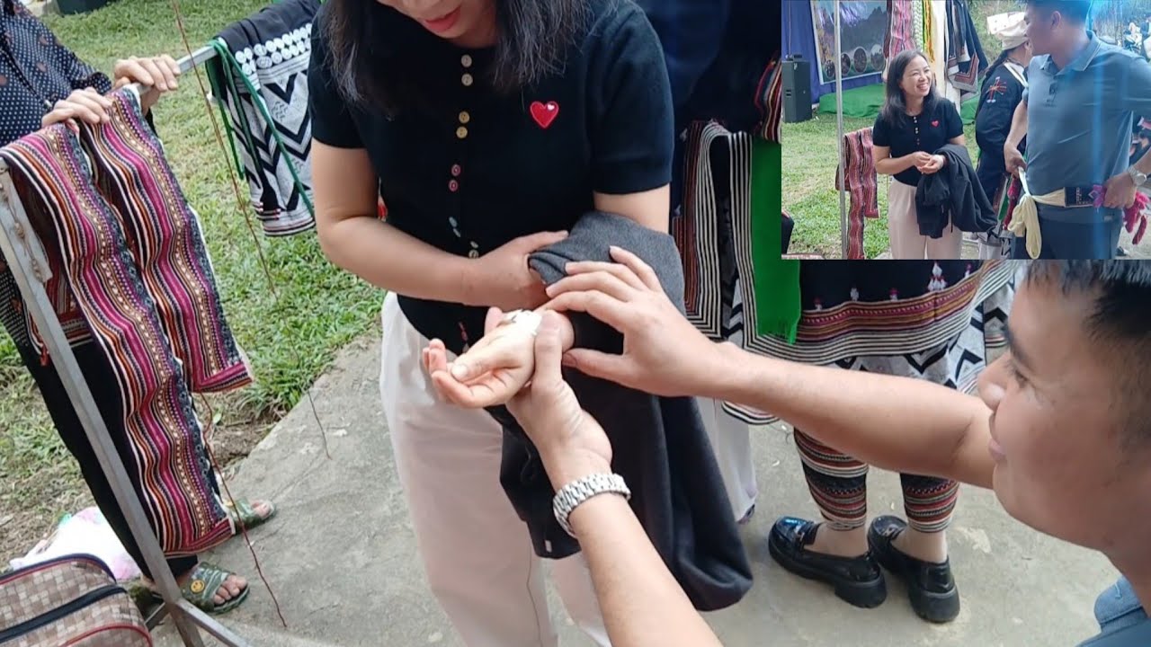 8NHan found Uyen to confide in unexpectedly meeting the CEO at Uyen's house.