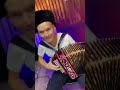 ПОКАЗАЛ КАК НАДО ИГРАТЬ НА ГАРМОНИ ПОКАЗАЛ КАК НАДО ИГРАТЬ НА ГАРМОНИ
