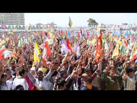 HDP İzmir Newroz Bayramında Çerxa Şoreşê