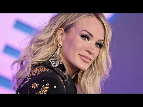 Her Bikini Photos Are A Feast For Your Eyeballs| Carrie Underwood