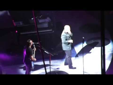 Billy Joel - It's Still Rock and Roll To Me (Sydne...