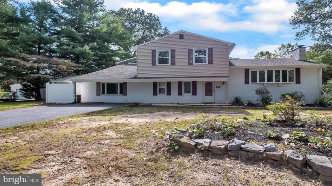 36 MILBURN CIRCLE, PASADENA, MD Presented by Wendy Hofmann. YouTube