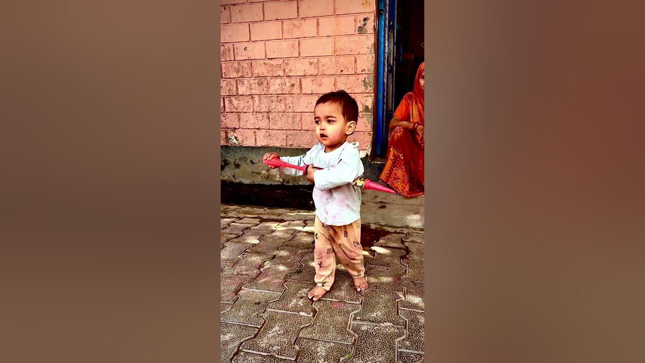 holi khelte huye photo dikhao diye