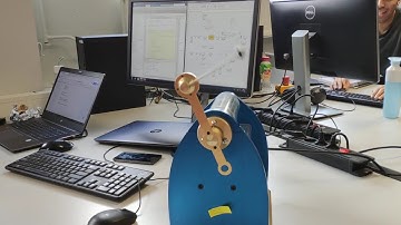 Inverted pendulum with sine reference signal [TU Delft, CSL, ROT1.1, 2020]