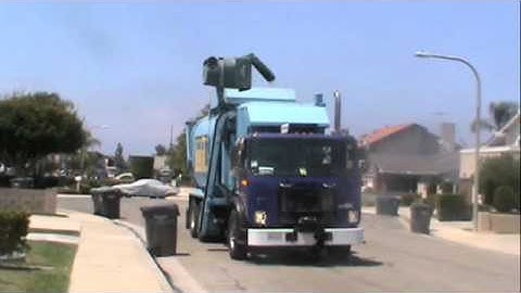 Garbage Trucks: 8/5/2010 - 8/12/2010 (Part 2/2)