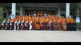 侯麗純在白毫禪寺短期出家