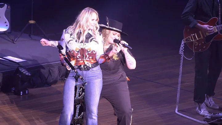 Elle King Miranda Lambert Ryman Live Song Drunk (And I Don't Want To Go Home) 2022 Tour Show