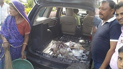 Renault Duster Collecting Garbage In Rajasthan, India
