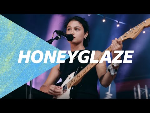 Honeyglaze - Childish Things (BBC Music Introducing at Glastonbury 2022)