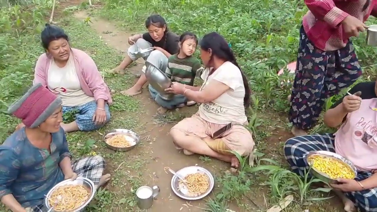 Aaja aantiko khetala gaiyo 3 Jana bunule samma 4 Jana pangkhang Bhojpur