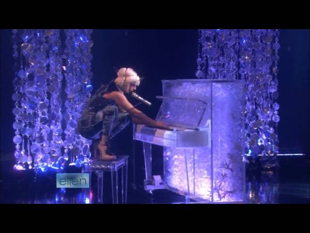 Lady GaGa - Poker Face (Live on Ellen) HD with Interview class=