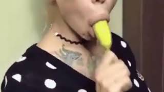 Viral! Video Lucu hot cewek sexy ngemut pisang