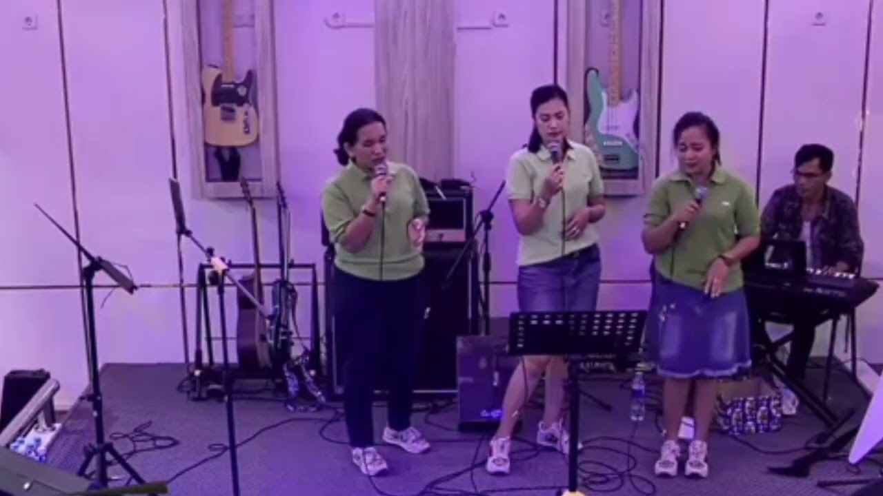 Uju Ni Ngolukkon ~ Melin Marpaung & Friend