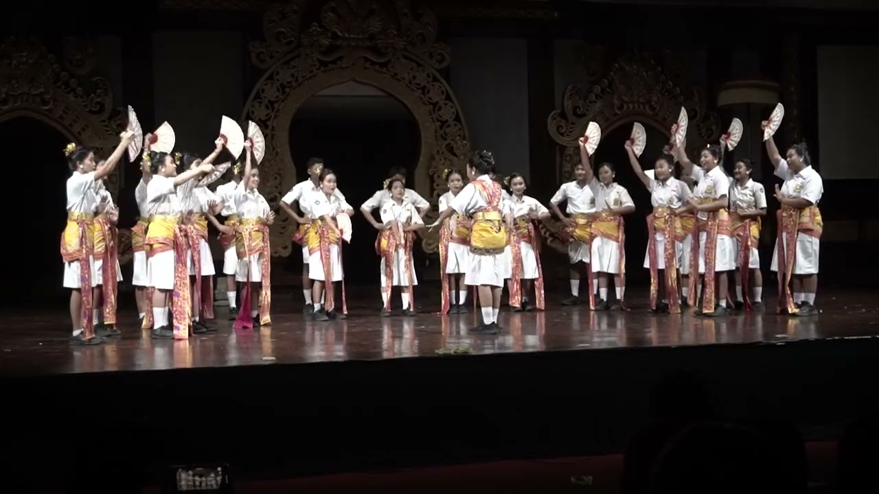 Sanghyang Dedari (SMP negeri 10 Denpasar)