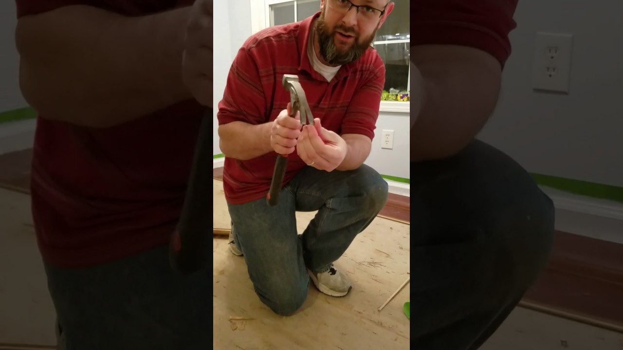 Removing hardwood floor staples the easy way - YouTube