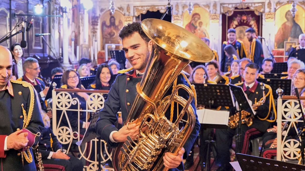 Bass in the Ballroom - Roy Newsome,  Ενοργανωση Θανάση Βουργίδης,  Σολίστ: Θανάσης Βουργίδης