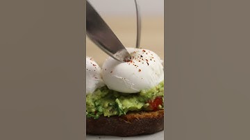 The SECRET to the PERFECT poached egg...