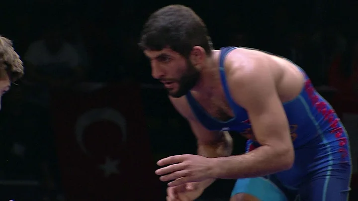 BRONZE FS - 57 kg: S. MICIC (SRB) v. M. JABURYAN (ARM)