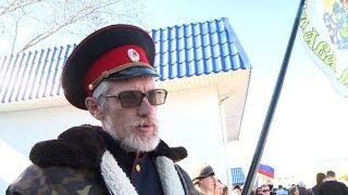 Sevastopol Coastguard Hq Surrounded By Pro-Russia Demonstrators