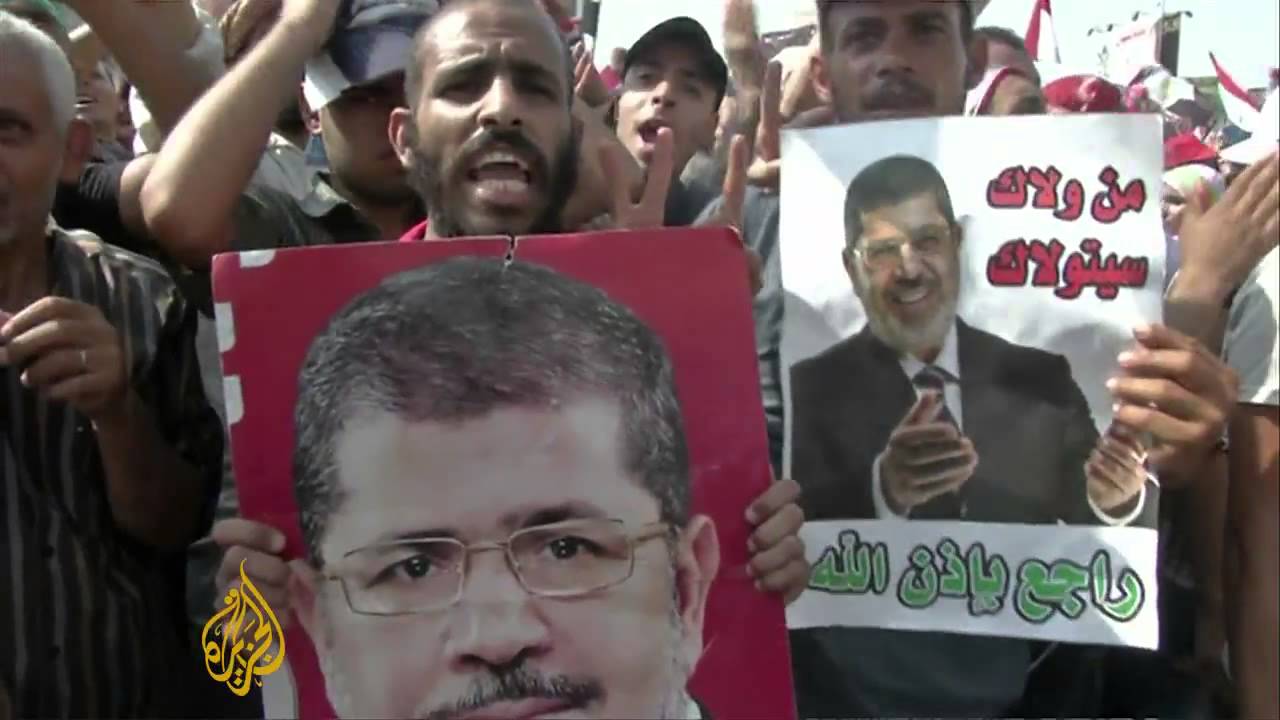 اعتقلت مصر زعيم جماعة الإخوان المسلمين بلطاجي