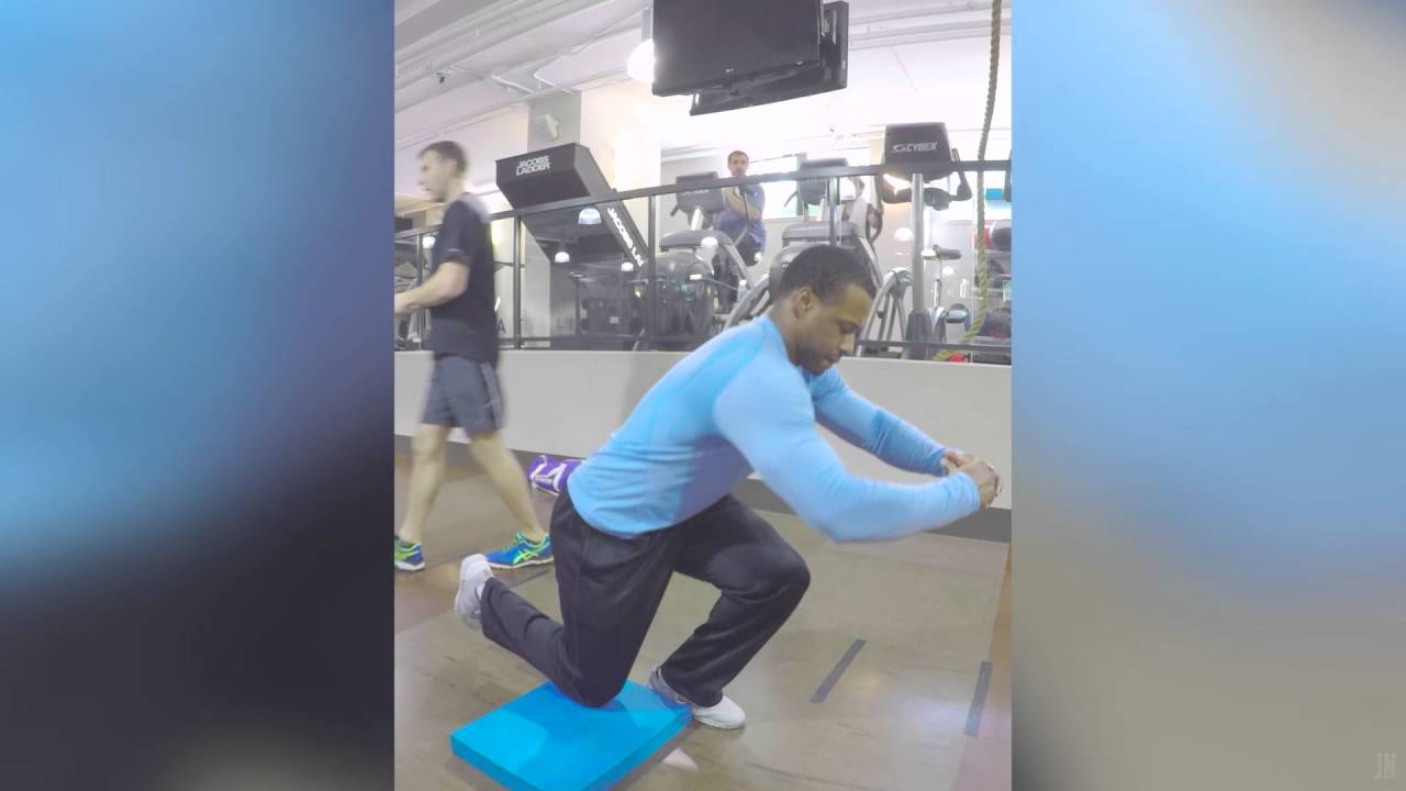 Rize Fitness Reggie Bradshaw training - Reverse pistol squat - YouTube