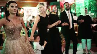 Çiftimize Bir Ömür Boyu Mutluluklar Dileriz...