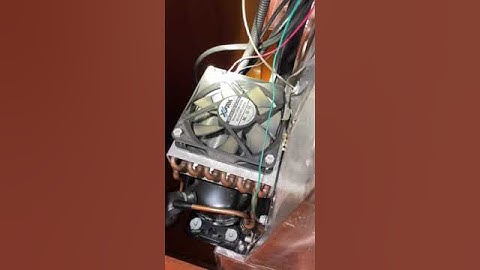 A bad Norcold DE0061 refrigerator 120mm fan