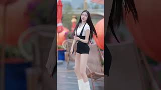 #好身材好气质 #气质女人 #魅力十足 . #肤白貌美#美丽动人#好身材好气质  #肤白貌美#美丽动人#妍熙 #肤白貌美#美丽俏佳人#魅力女人