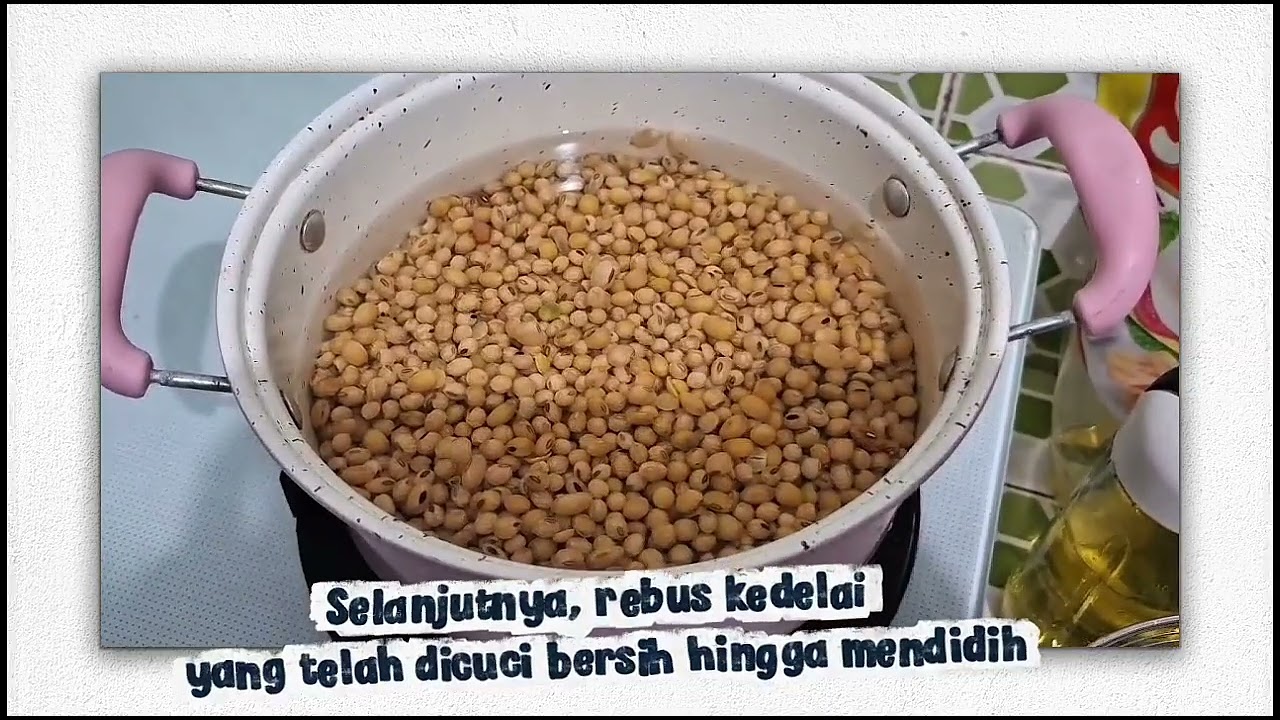 Praktek bioteknologi konvensional membuat tempe