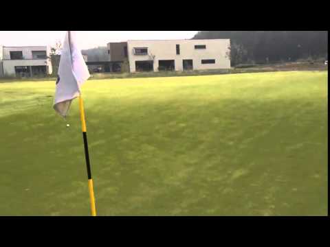 Golfer Makes Impressive Shot