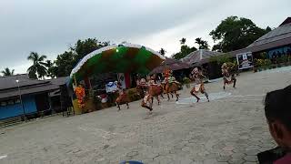 Tarian siswa-siswi SMA negeri waren (waropen Papua) HUT smanwar