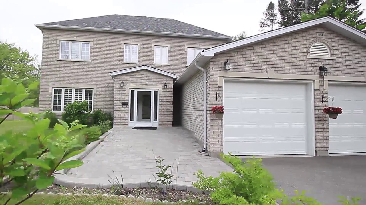 104 Grand River Boulevard, Scarborough YouTube