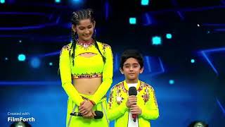 مدرب رقص الممثلين الهنود يتحدى طفل في برنامج المواهب الهندية رقص هيب هوب