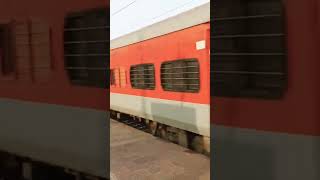 train kaise chalti hai.train ki aawaj.please like and subscribe my YouTube channel 7349900118