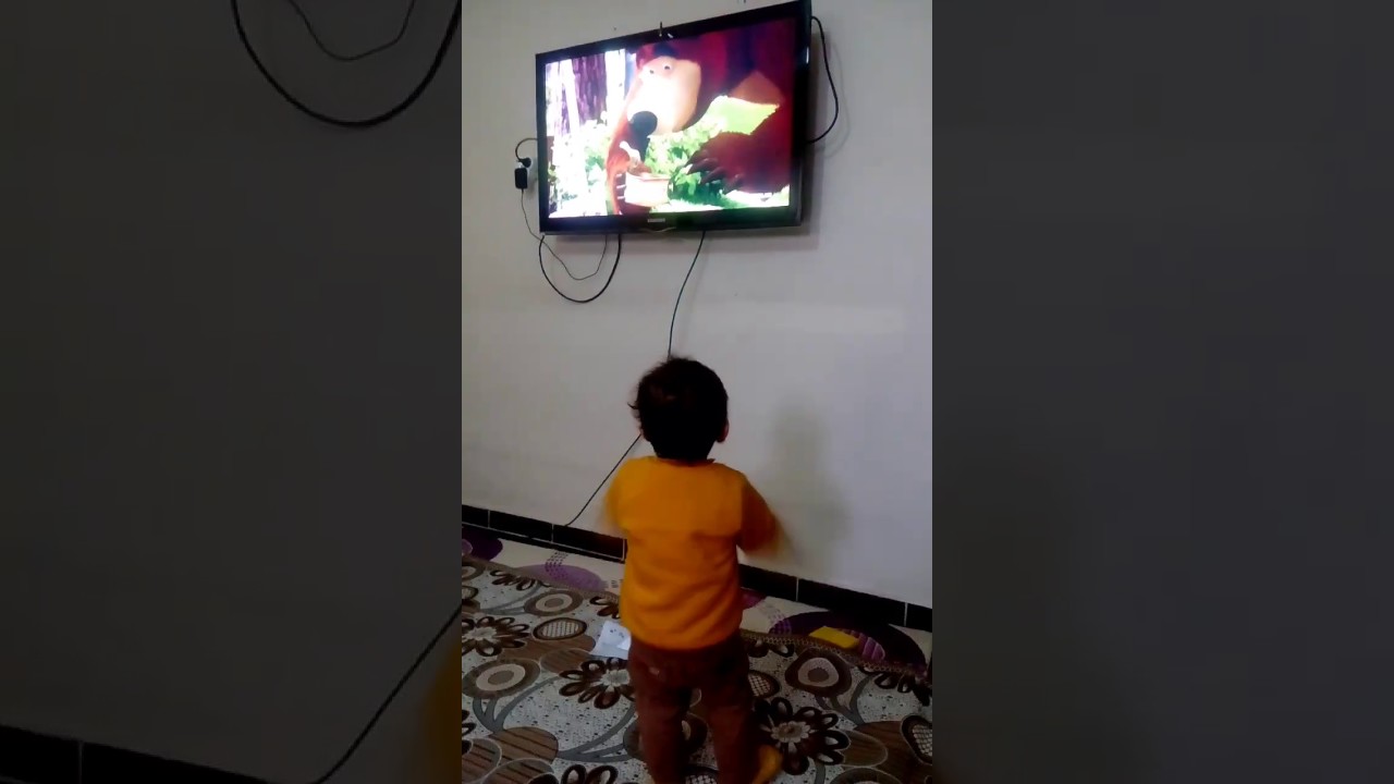 Nana bebek çizgi film izliyor YouTube