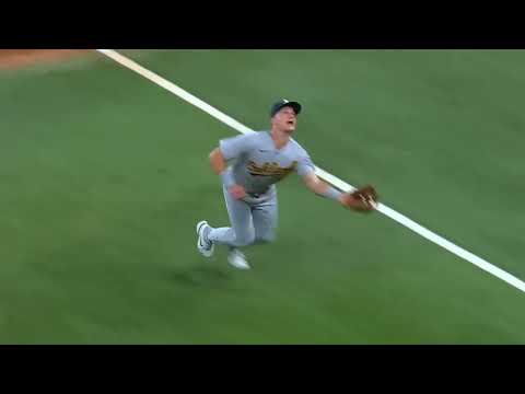 Matt Chapman Makes
