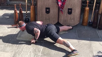 NM shena 2count split push-ups