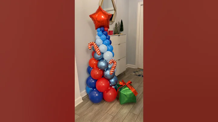 Balloon Christmas Tree #balloon #christmas #christmastree #diy #holidaydecor #balloondecoration