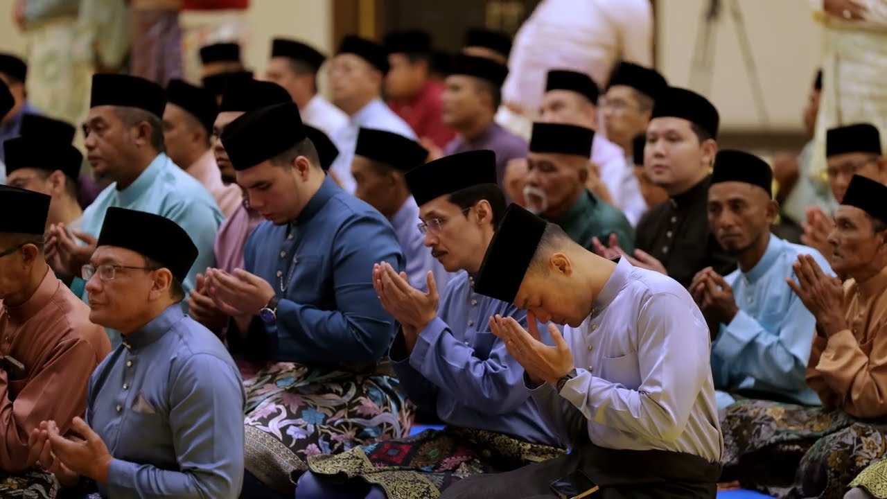 MAJLIS KURNIAAN KELUARGA DIRAJA SULTAN KEDAH DAN MAJLIS BERBUKA PUASA