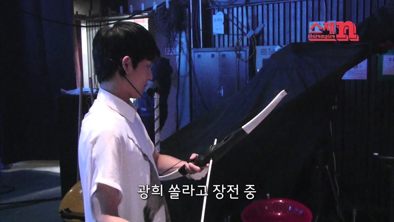 ZE:A[제국의아이들] 양궁신동 시완, 배녁 광희! 10점 만점에10점!