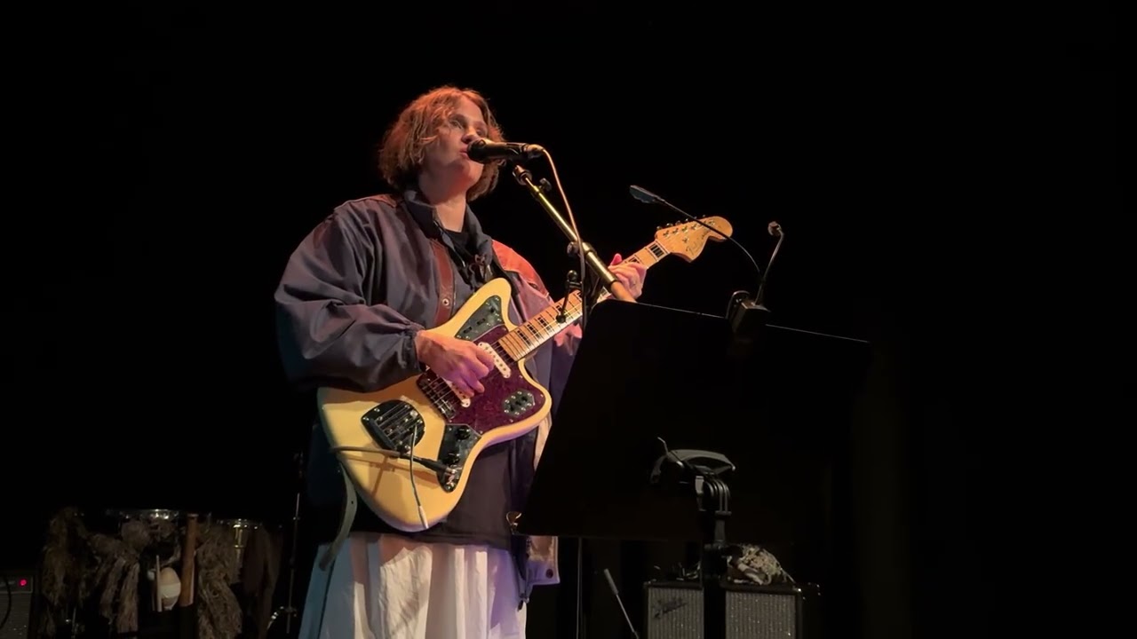 Joanne Robertson- Ghost - Live @ Intonal festival 2026 bekijken op YouTube Joanne Robertson- Ghost - Live @ Intonal festival 2026 bekijken op YouTube