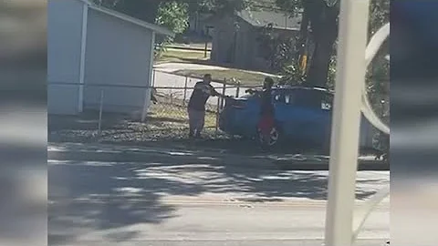 2 men arrested after road-rage incident leads to man being held at gunpoint, SAPD says