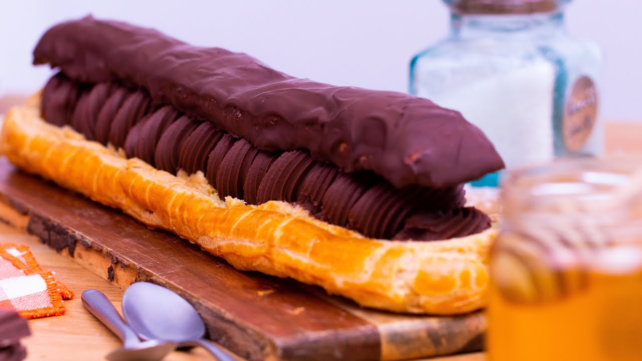 Recette de Ricardo : éclair géant au chocolat à partager