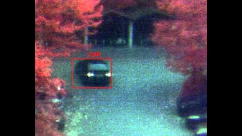 Multiple Object Tracking In Hyperspectral Video Sequence