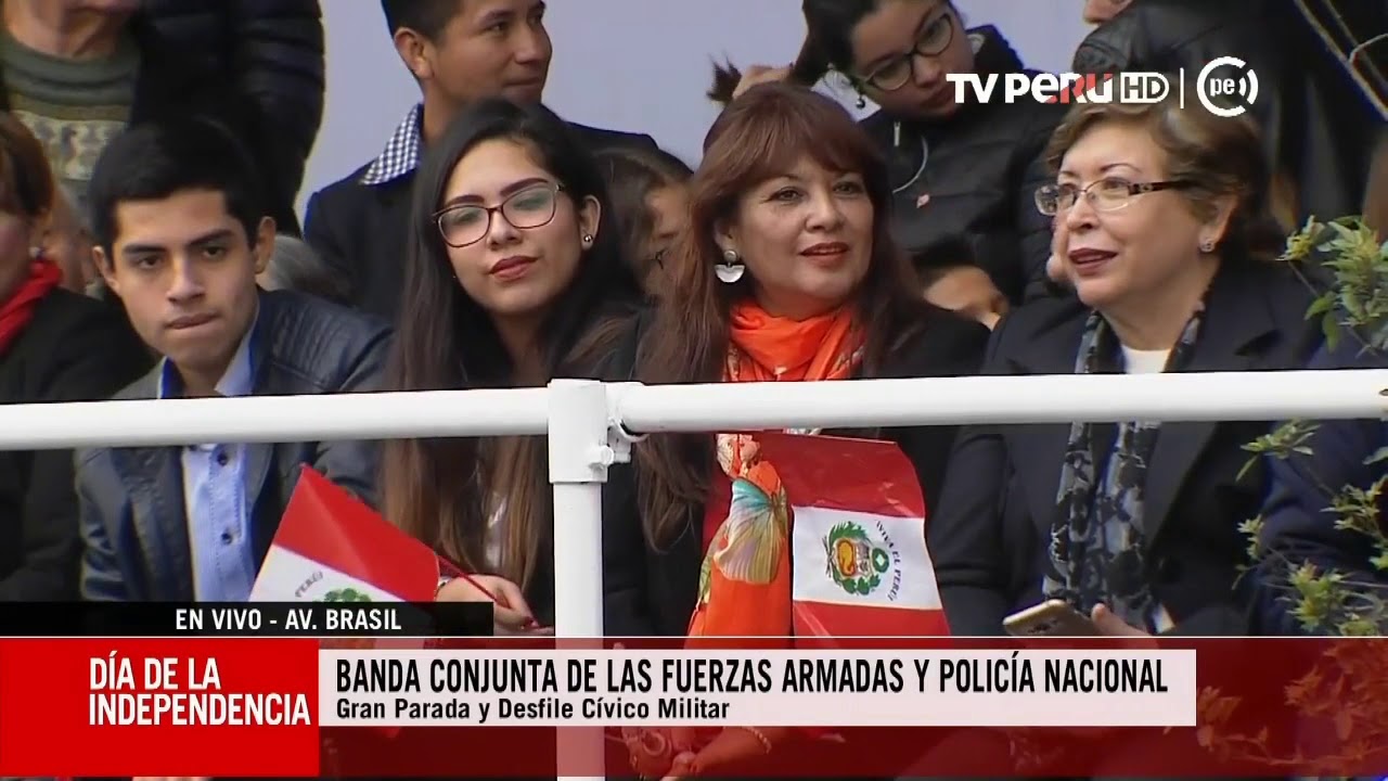 Primer Agrupamiento conformado por bandas y unidades históricas de FF.AA. y PNP