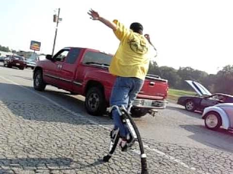 running with power riser stunt stilts gone bad-FAIL