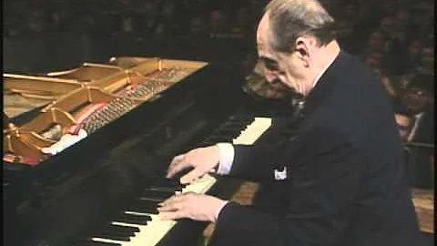 Vladimir Horowitz plays Chopin Polonaise in A flat...